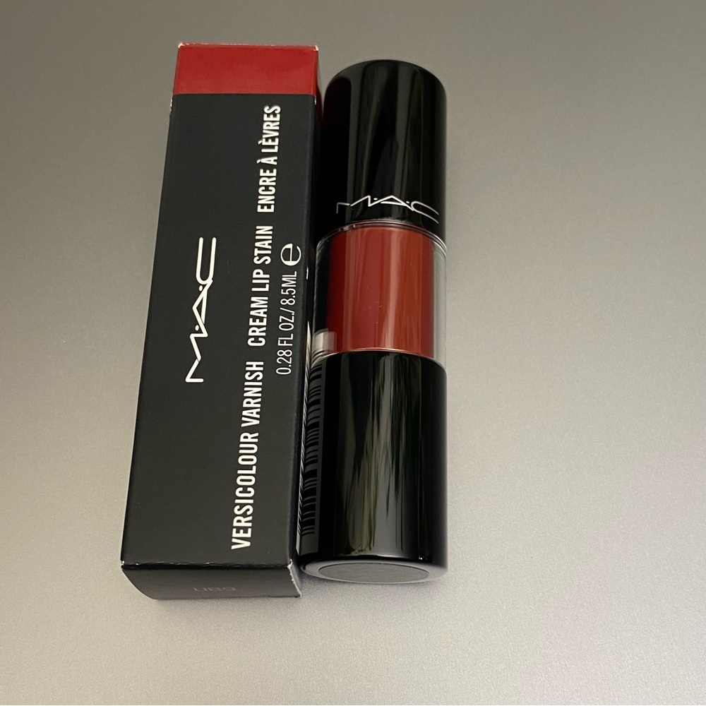MAC “No Interruptions” Versicolour Varnish Cream Lip Stain